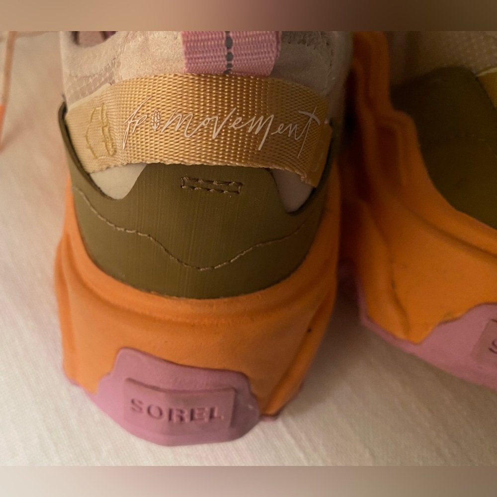 Free People X Sorel , Women's Kinetic Breakthru Tech  Sneakers - Picture 6 of 7